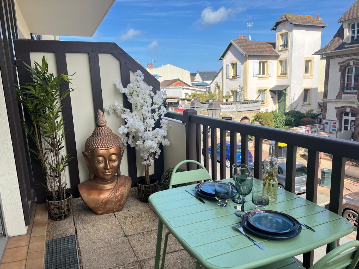 Appartement Hyper Centre De Cabourg Avec Balcon Bagian luar foto